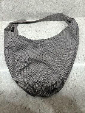 Stylish Black & White Houndstooth Shoulder Bag